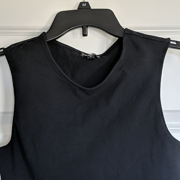 Crop top - Picture 2 of 3